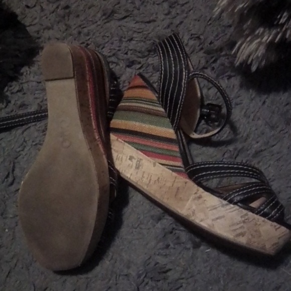 Wedges - Picture 3 of 3